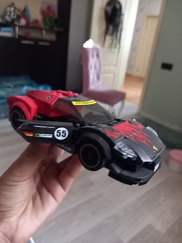 maraqli oyuncaqlar: LEGO tərzində yığılan Porsche yarış avtomobili modeli. Oyuncaq qara və — 2