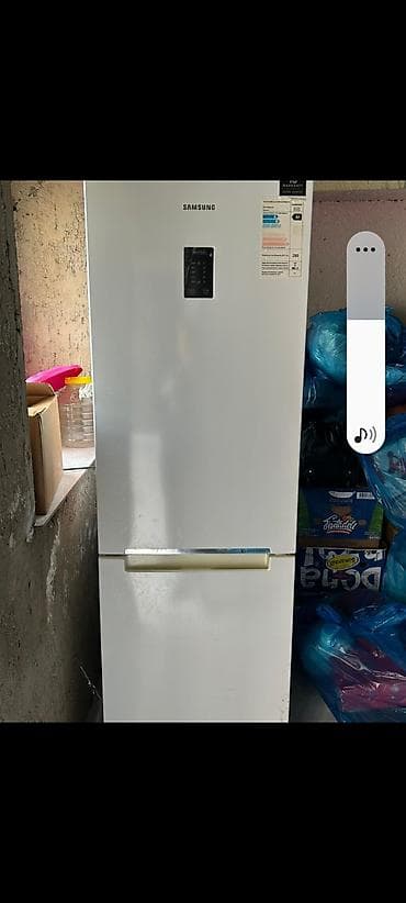 2 qapılı Samsung Soyuducu Satılır, rəng - Ağ