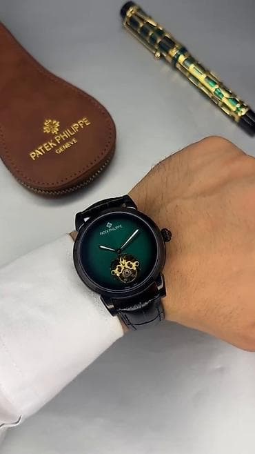Patek Philippe mexaniki qol saatı - Korpus: parlaq qara tonlu