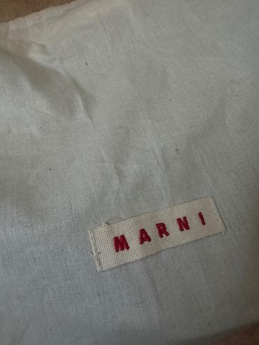 benetton canta: Marni Leather Bag
Like New

450 azn — 8