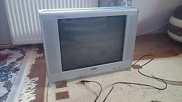 ekran böyüdücü: STAR boyuk ekran TV temire ehtiyaci var ama toka qosanda isigi yanir — 2