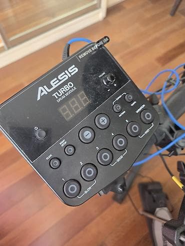 baraban: Alesis Turbo Mesh Kit – elektron baraban dəsti Xüsusiyyətlər: - Turbo — 2
