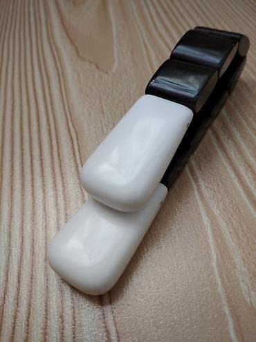 Təsbeh Əl işidir. Material SSSR Dövrün Eboniti — 1