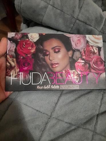 Göz kölgələri, Huda Beauty, İşlənmiş, Ünvandan götürmə