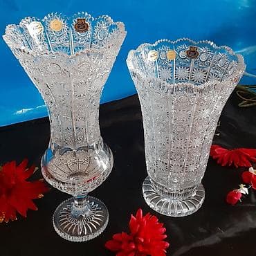 dibcək gülləri: Tom 36 sm ve 31 sm guldanlar.endirimle 36 sm guldan 255 azn 31 sm — 2