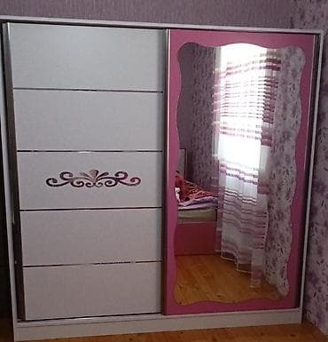 200manata dolab satılır. Heç bir problemi yoxdur. ÜNVAN Ramanı. AYTƏN