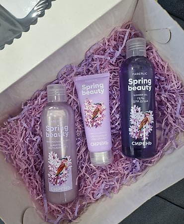 Kosmetika: 3lü və 4lü dəst şəklində satılır. Yazı hiss etdirən qoxulardı hər biri — 1