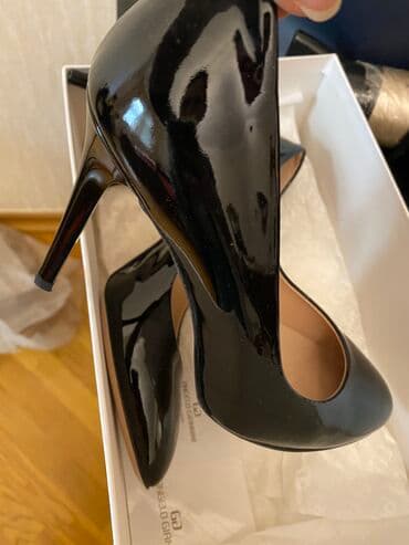 Digər ayaqqabılar: Tuflilər, Ölçü: 36.5, rəng - Qara, Yeni — 2