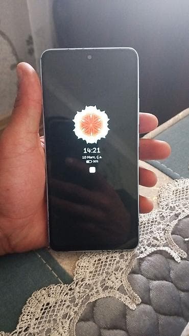 işlənmiş radiator: Məhsul: Şəkildəki smartfon - Korpus rəngi: Açıq mavi - Arxa tərəf — 2