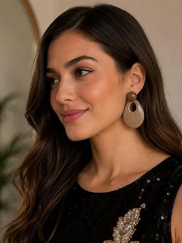 bijuteryalar: Məhsul: Qadın üçün klips sırğalar - Material: Parlaq akril/rezin - — 1