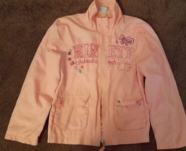 Az geyilib.8-10 yaş arası.çox səliqəlidir