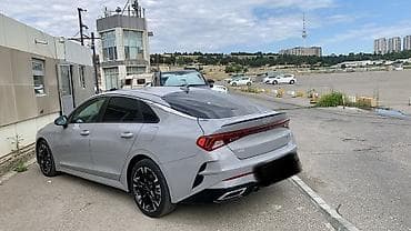 Kia K5: 1.6 l | 2023 il Sedan — 4