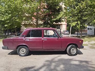 turbo az 24: VAZ 2107 sedan - Kuzov: 4 qapılı sedan, tünd bordo rəng - Mühərrik — 6