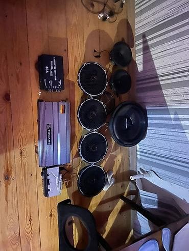 nomre 1 corek: Avtomobil audio dəstinin satışı Komplekt tərkibi: - Subwoofer — 2