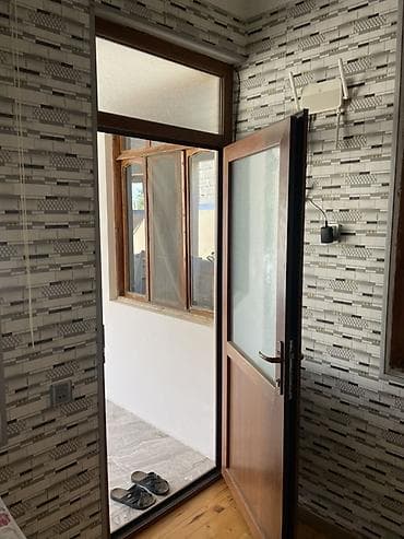 sandviç panel 2 el: Problemsiz qapıdı 
eni:90sm 
Uzunu: 2.36 — 2