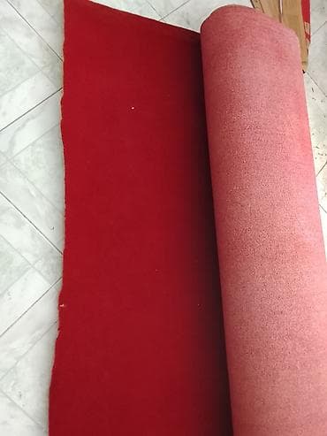 Kovrolin: Qırmızı xalça örtüyü – rulon şəklində - Material: yumşaq, sıx — 4