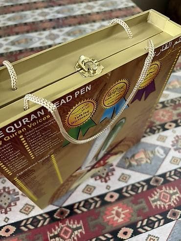 Elektron kitablar: Qurani-Kərim oxuyan qələm dəsti Məhsulun tərkibi: - Rəngli — 4