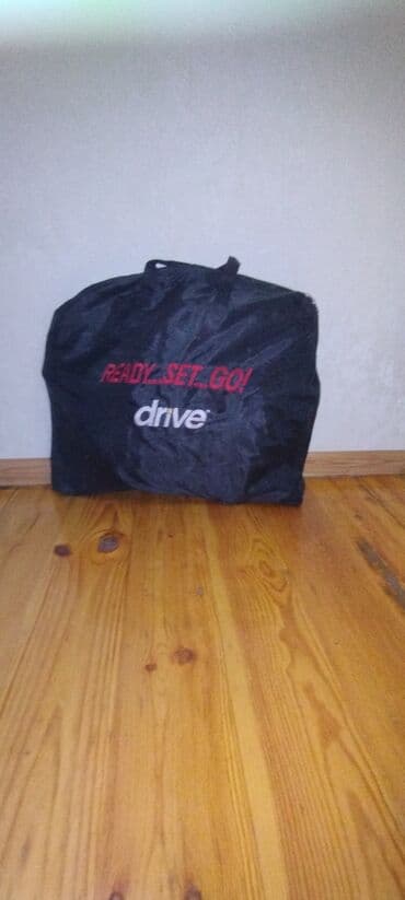 celikler: Asanlıqla qatlanan gəzmə aparatı. Çantasında saxlanıla bilər. Ayaqları — 5