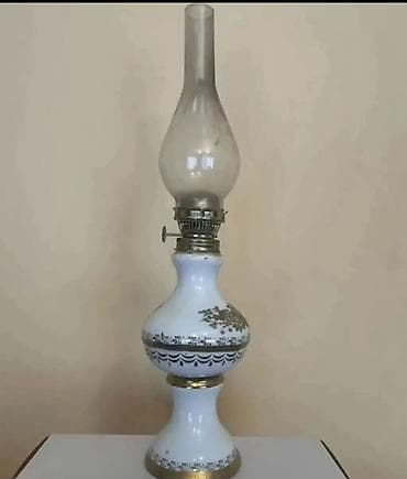 Antik üslubda kerosin lampası - Material: ağ porselen gövdə, metal — 2