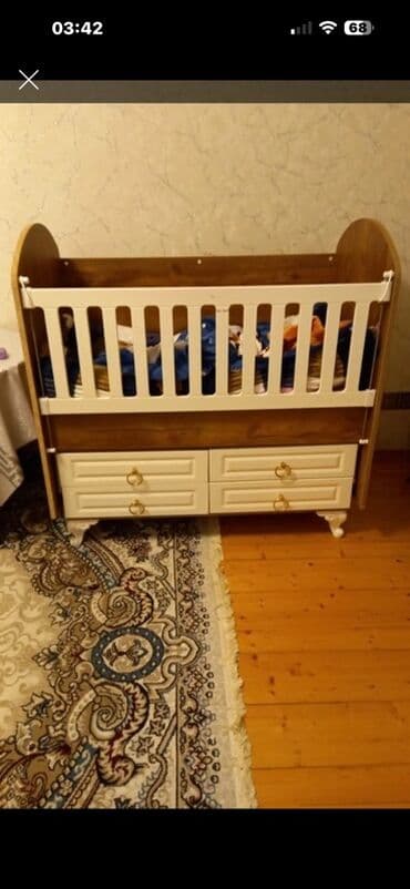 divan ve kreslolar: Oğlan və qız üçün, İşlənmiş, Dördbucaq, Beşik, Dəst ilə, Matras ilə, Yellənmə mexanizmsiz — 1