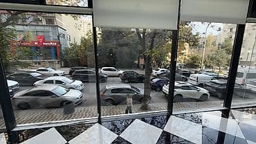 Mənzillər: Əsasən showroom, butik, atelye, ofis, coffeeshop və s. təyinatlar üçün — 7