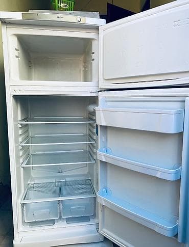 samovar satilir: 2 qapılı Indesit Soyuducu Satılır, rəng - Ağ — 2