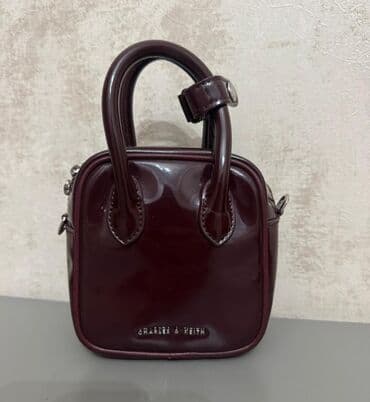 ikinci əl xonca: Charles Keith canta — 1