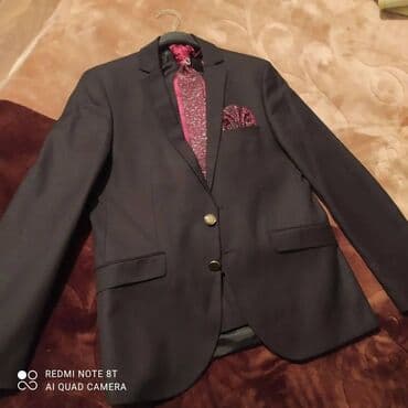 190man alınıb .bir dəfə geyinib .kalstukla birlikdə man.48rzm.slimfit