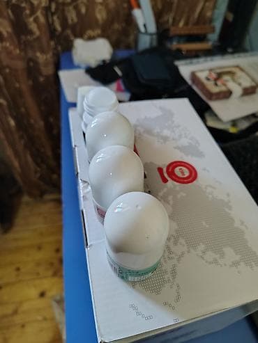 Şəxsi əşyalar: Roll-on dezodorantlar (çevrilən başlıqlı) Təsvir: - Praktik roll-on — 4