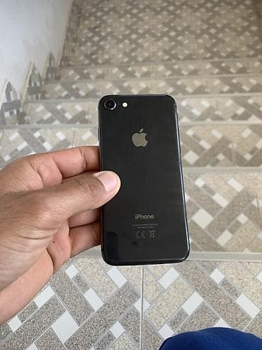 redmi note 8: IPhone SE 2020, Qara, Barmaq izi — 2