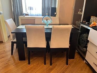 Açılmayan, Dördbucaq masa, 4 stul
