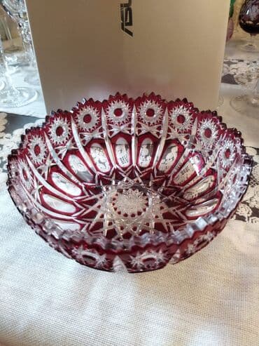 xrustal guldan: Bir vaza, Xrustal — 1