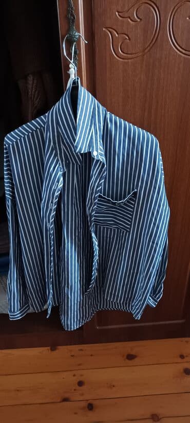 yun jaketlər: 1-JİLET raz- M -2 AZN2-JILET raz- M -4 AZN3-KOFTA -38 -4 AZN hec — 3