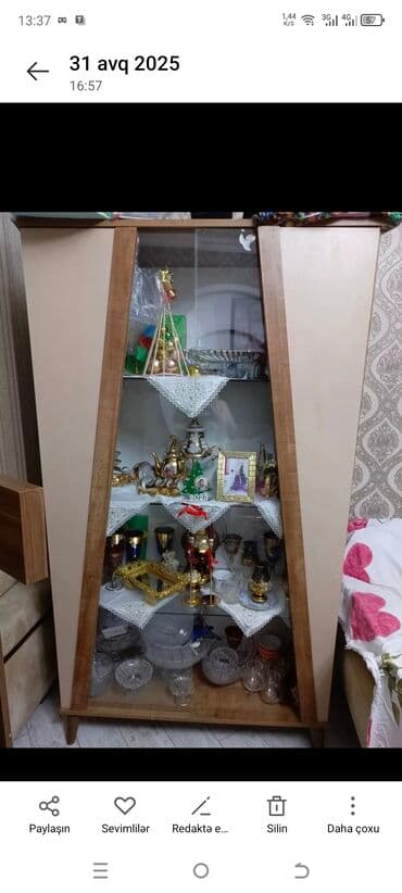 Şüşəli dolab vitrini, İşlənmiş — 1