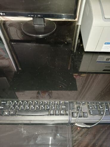 рабочий стол для телефона флай: Kompüter masası, Şüşə, Kvadrat masa — 3