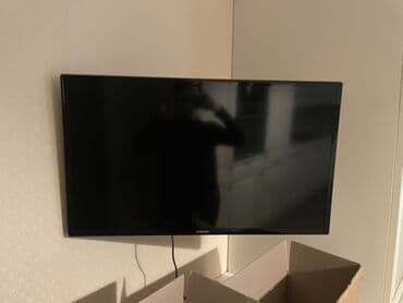 Smart TV bokslar: Samsung LED TV – divara quraşdırılmış model - Ekran: təxminən 32–40 — 1