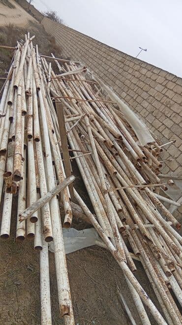 Двери и комплектующие: Məhsul: Metal borular (fərqli ölçülərdə, toplu) Təsvir: - Material — 3