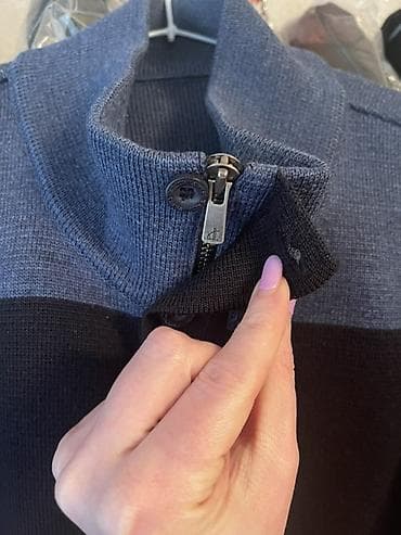 bu ilin kurtka modelleri: Kişi üçün trikotaj jaket/kardiqan - Rəng: tünd göy (yuxarı hissə və — 4