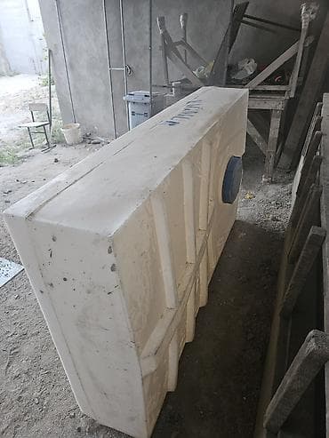 1 tonluq Su çəni satılır. Yeni kimidir Bağlı yerdə qalıb.Və istifadə at lalafo.az 1 tonluq Su çəni satılır. Yeni kimidir Bağlı yerdə qalıb.Və istifadə