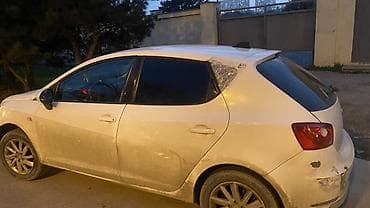 priora diskleri: Seat Ibiza, ağ rəng, 5 qapılı hetçbek. Nömrə: 90-VL-087. - Avtomatik — 5