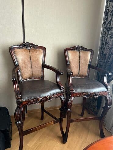 Masalar: 🩸 MAYA 🩸 2 ədəd bar stulu təmiz dəridən. Təcili satılır qiyməti cütü — 1