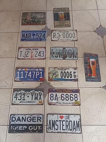 mis samovar: Retro üslubda metal dekor lövhələri və nömrə nişanı temalı tablolar — 1