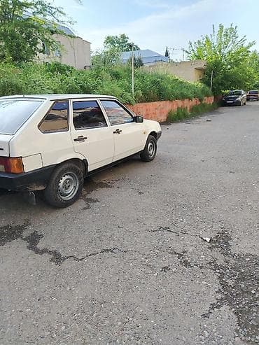 cruze ön bufer: VAZ 2109 “Sputnik” hetçbek - Kuzov: 5 qapılı hetçbek, ağ rəng - — 3