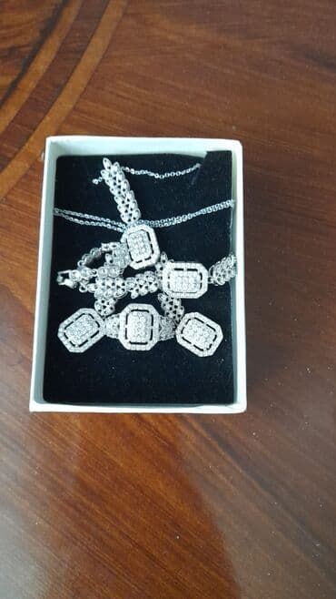 qas sirqalar: Bujuteriya — 1