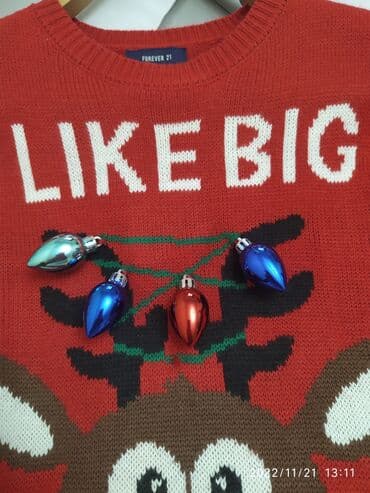 женские свитера с оленями: Праздничный свитер из Америки украшенный елочными игрушками в — 2