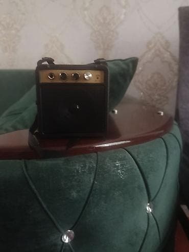 Mini portativ səs gücləndirici/kolonka - Kompakt kvadrat korpus, ön lalafo.az -da Mini portativ səs gücləndirici/kolonka - Kompakt kvadrat korpus, ön