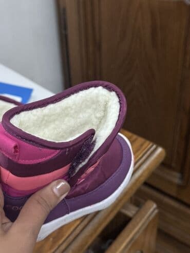 детская обувь ботинки: Gənclik mall cool clubdan baha alınıb. 20aznə satılır . 21razmer. Yeni — 2