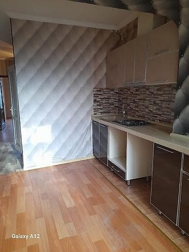 bakı ənciri: Mənzil ailəyə verlir uzun müdətə verlir tam 3 otaq 1 mərtəbə təmirli — 2