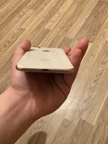 iphone xr yigilma: IPhone 8 Plus, 64 GB, Rose Gold, Barmaq izi — 4