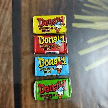 Əfsanəvi Donald saqqızlarını əldə etmək tələsin. 90 -cı illərə